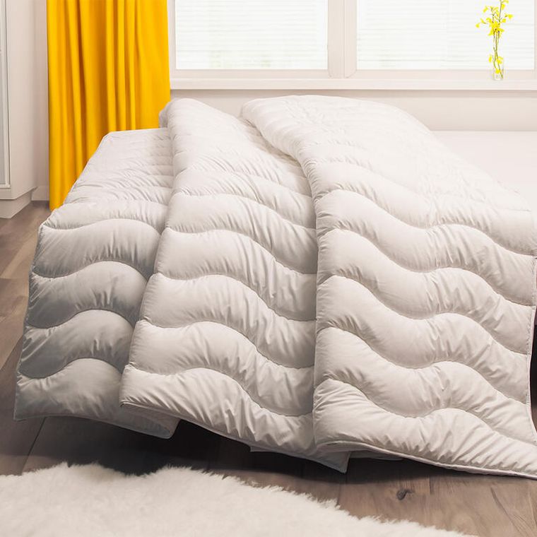 Přikrývka PRO COMFORT PLUS 140 x 200 cm