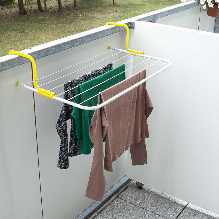 Závěsný sušák na balkon, délka šňůr 4,5 m