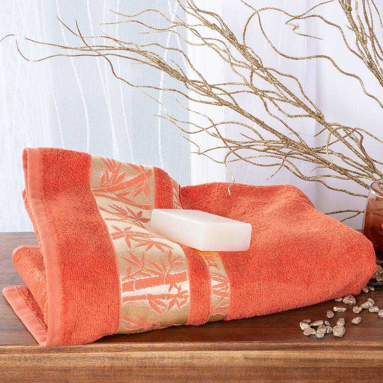 Prosop de baie din bambus cu bordură aurie culoarea CAISEI 70 x 140 cm