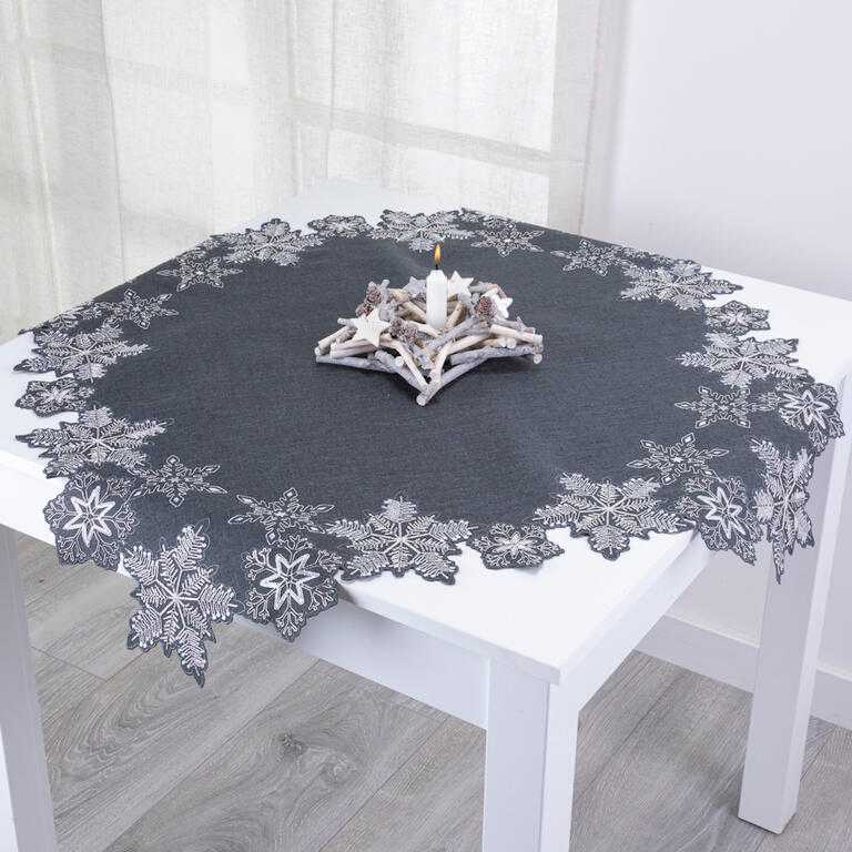 Faţă de masă cu broderie FULGI, 85 x 85 cm