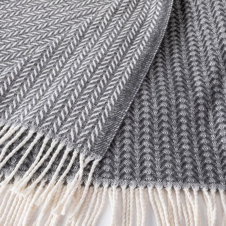 Pléd s třásněmi LADA tmavě šedý 150 x 200 cm - galerie #2