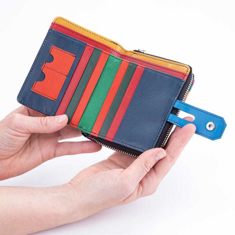 Dámská kožená peněženka ORNAMENT se zipem - galerie #3