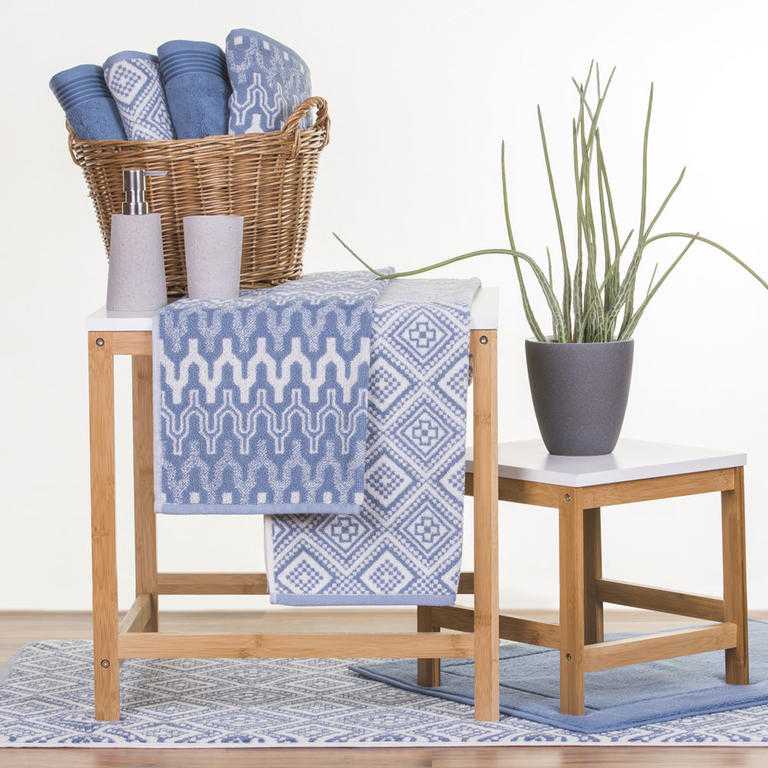 Froté osuška MARRAKECH Chevron modrá 75 x 150 cm - galerie #1