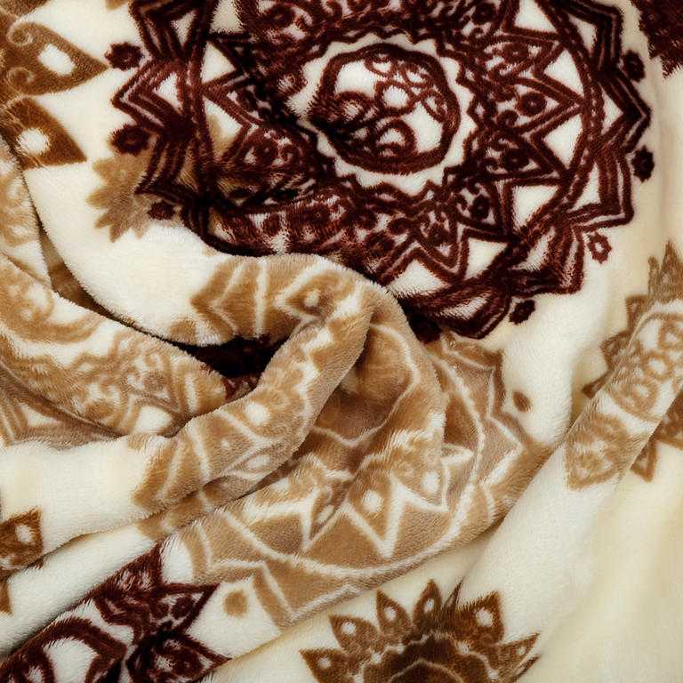 Ložní povlečení z mikroplyše MANDALA vanilkové - galerie #2
