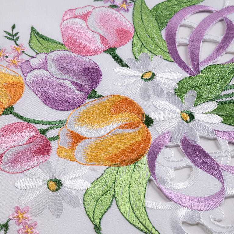 Středový ubrus s výšivkou BAREVNÉ TULIPÁNY 85 x 85 cm - galerie #3