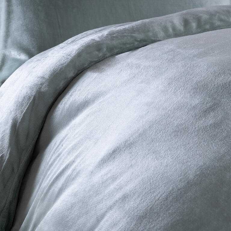 Ložní povlečení z mikroplyše šedé - galerie #2