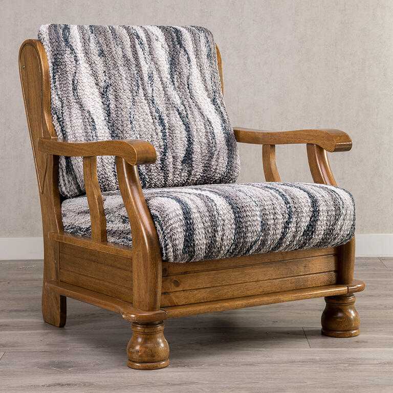 křeslo s dřevěnými rukojeťmi (š. 40 - 70 cm)